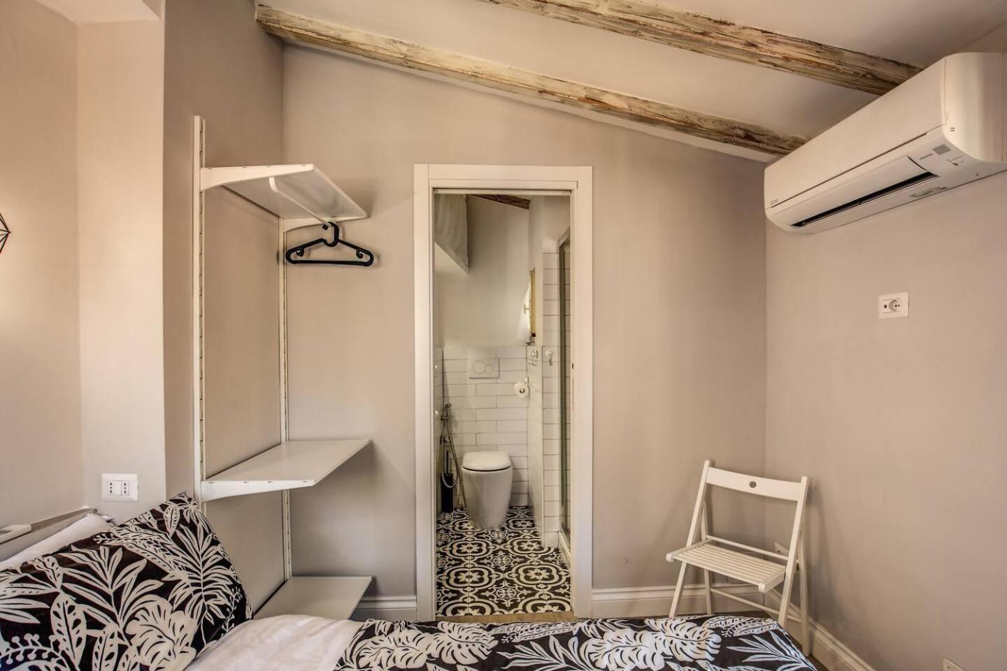 Attic With Terrace By Trevi Fountain Apartment Roma Ngoại thất bức ảnh