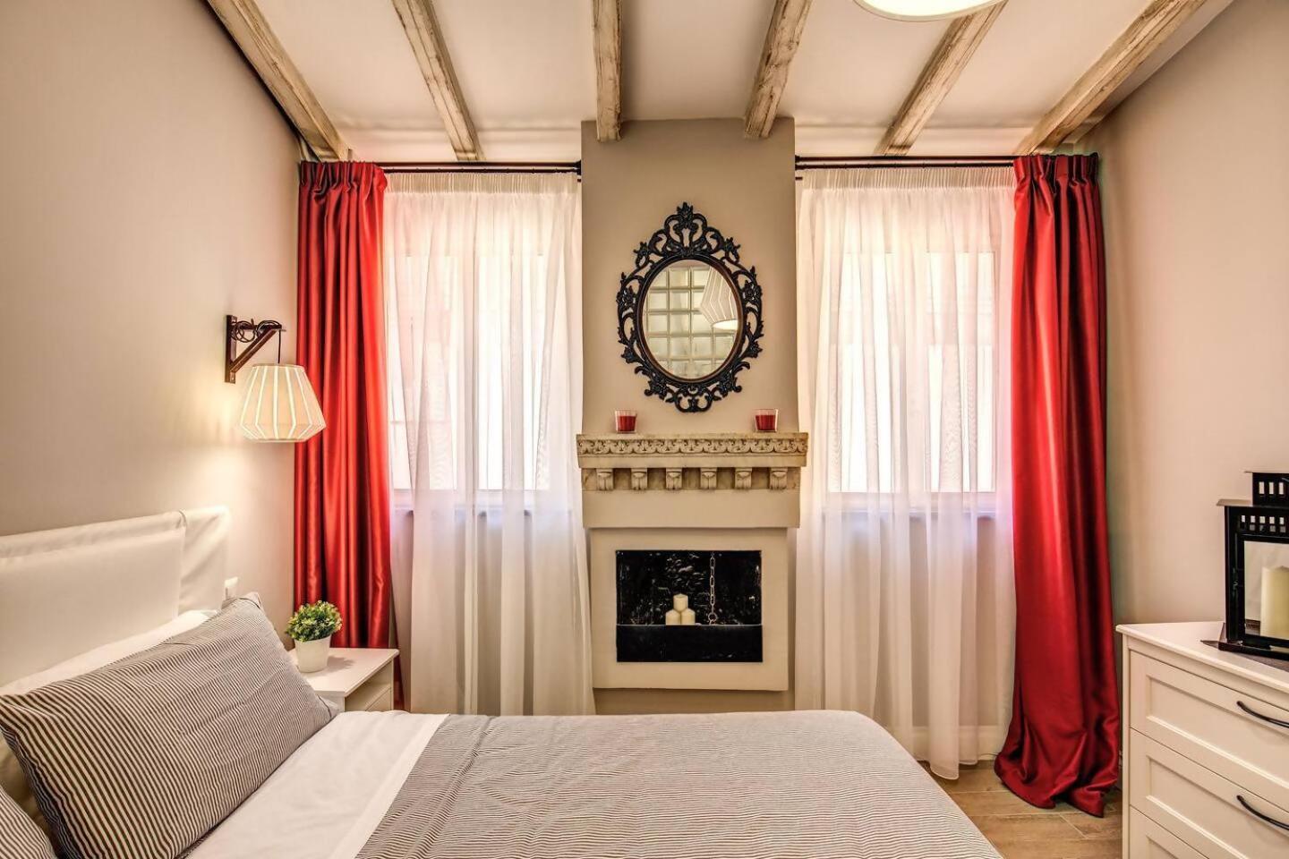 Attic With Terrace By Trevi Fountain Apartment Roma Ngoại thất bức ảnh