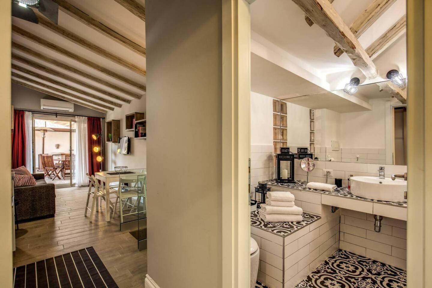 Attic With Terrace By Trevi Fountain Apartment Roma Ngoại thất bức ảnh