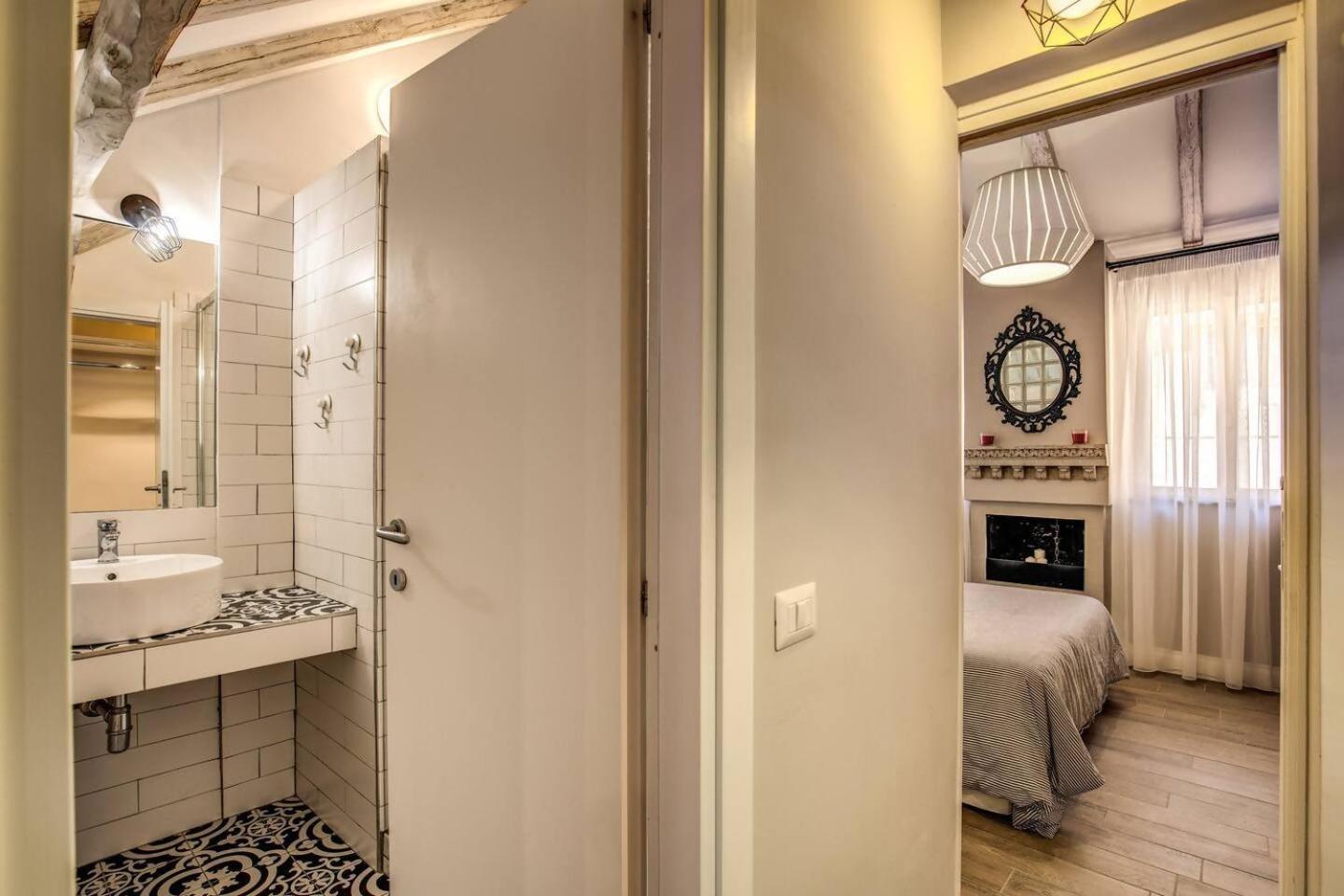 Attic With Terrace By Trevi Fountain Apartment Roma Ngoại thất bức ảnh