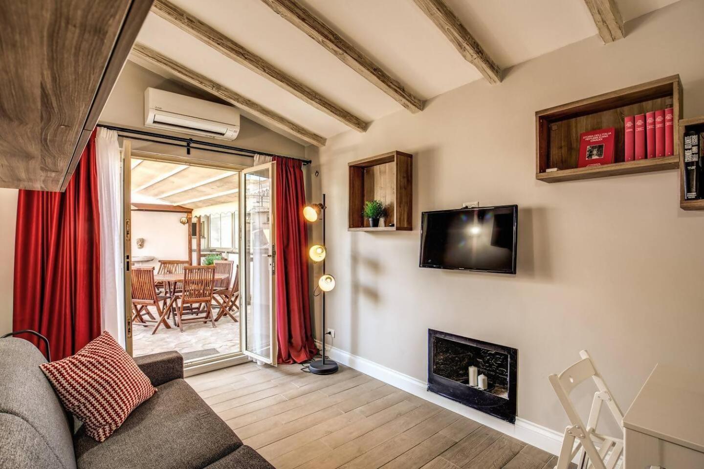 Attic With Terrace By Trevi Fountain Apartment Roma Ngoại thất bức ảnh